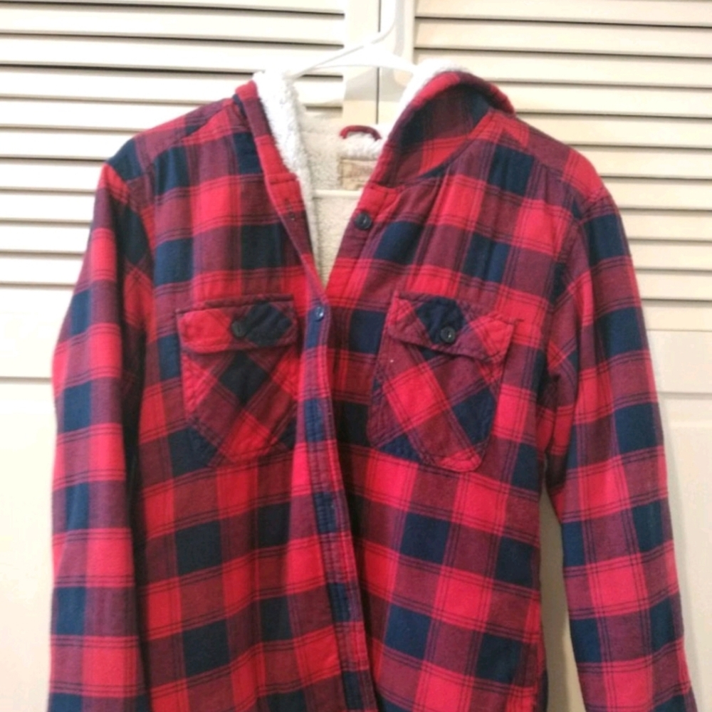 Boston Traders red checkered women's flannel jacke